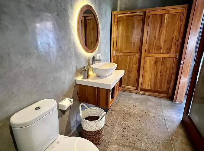Guest house Rich Village *