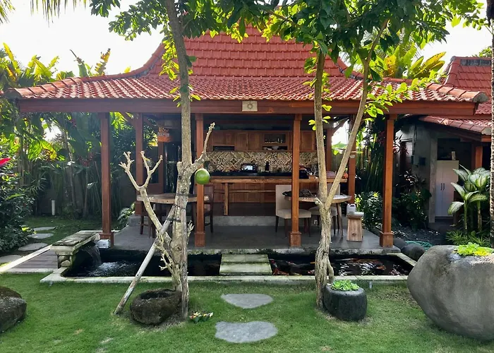 Rich Village * Munggu